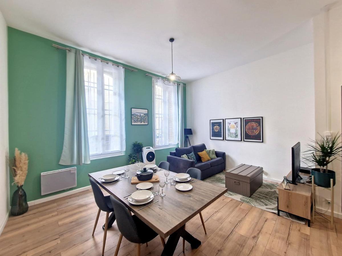 Nimes: Appartement L'Auguste Centre-Ville. Exteriér fotografie