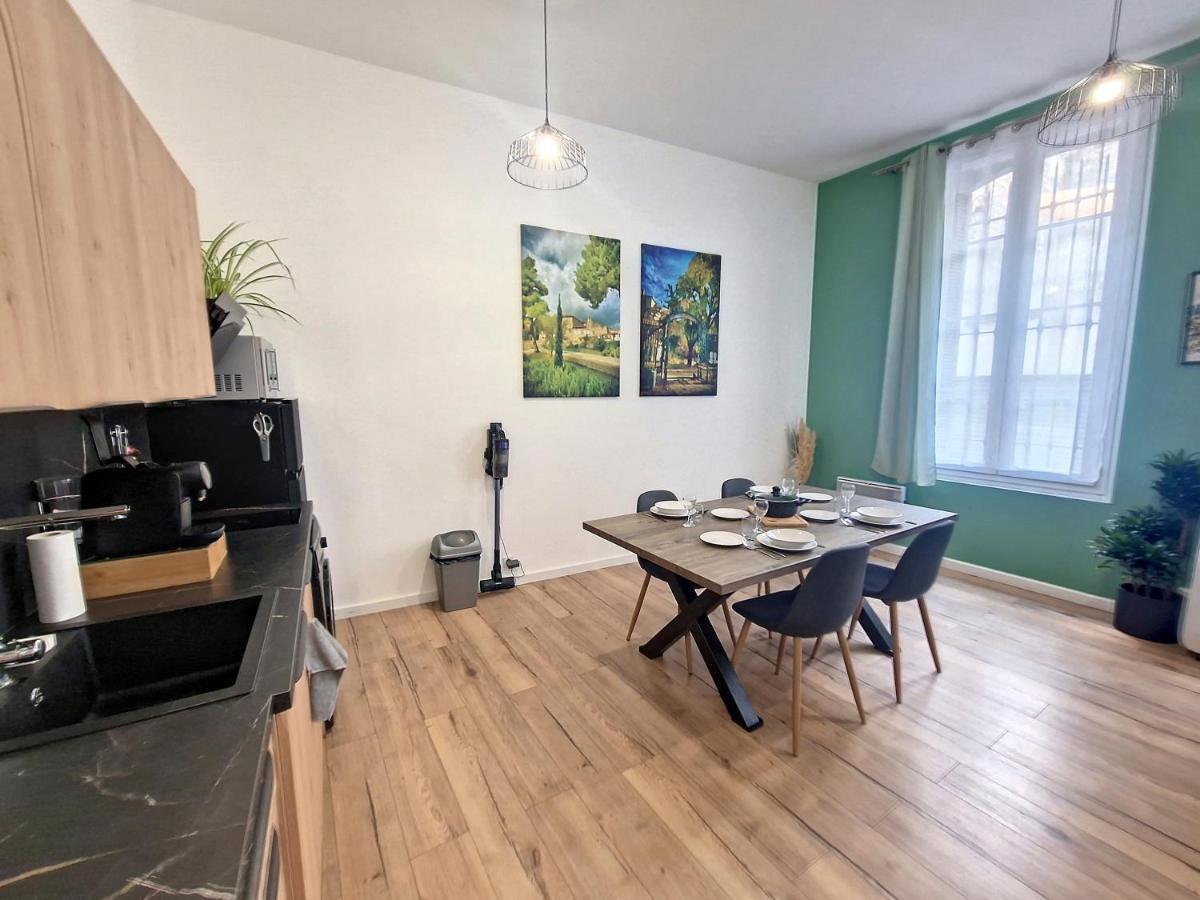 Nimes: Appartement L'Auguste Centre-Ville. Exteriér fotografie